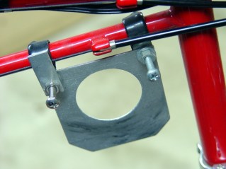 dsc03596-lock-holder-right