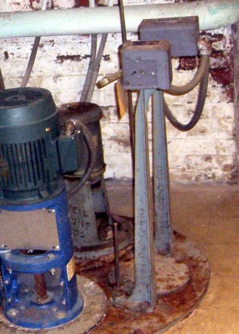 Vassar College Chapel sump pumps - broken float switch rod