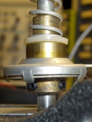 Planetary drive output shaft screws