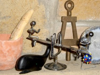 See-saw tchotche repaired