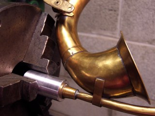 Horn in bushing