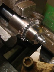 dsc05927 - Turning down the screw Turning down the screw