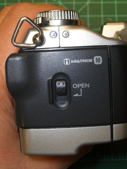 cimg5543 - DSC-F717 case screws - right side DSC-F717 case screws - right side