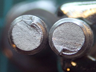 cimg5584 - Fractured screw surfaces Fractured screw surfaces