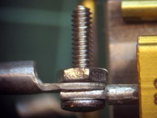 Properly aligned lug