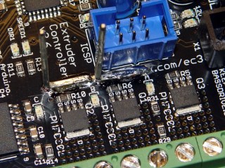 Extruder Controller with added ground pins