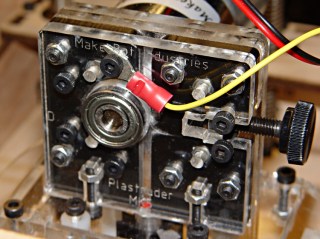 Extruder motor static drain