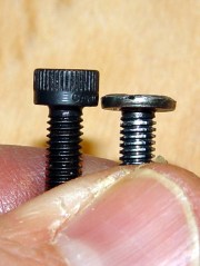 Modified pan-head screw