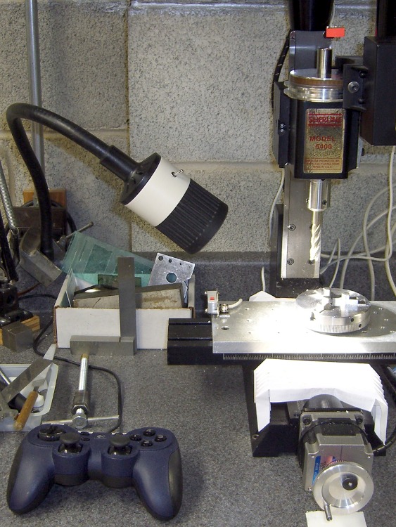 Building an LED Floodlight Into a Task Lamp