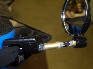 Re-repaired mirror mount