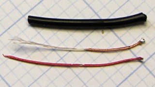 Broken headphone conductor - detail