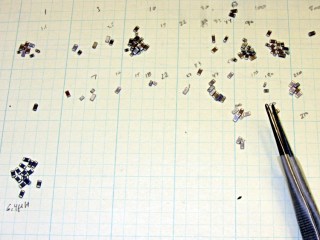 img_0908 - Sorting SMD caps Sorting SMD caps