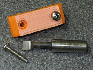 img_1042 - Cleaning screw head recesses with a boring bar Cleaning screw head recesses with a boring bar
