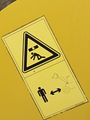 Komatsu warning placard 2