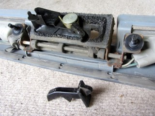 img_1539 Sienna hatch - latch parts Sienna hatch - latch parts