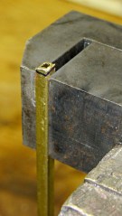 Shaping case latch bar