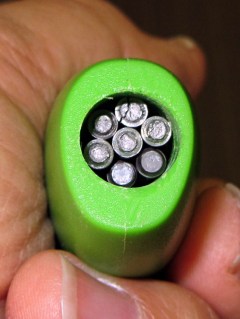 img_2289 - Tungsten electrodes in knife handle Tungsten electrodes in knife handle