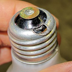 img_2328 - Melted bulb base Melted bulb base