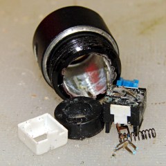 LED Flashlight switch - guts