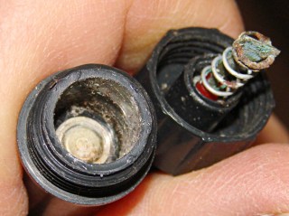 Dayton 4X221 Resistance Probe - battery contact corrosion