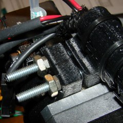 M2 - Extruder motor clamp - 10-32 screws