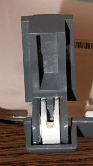 HP 3970 Scanjet - glued hinge