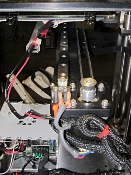 HBP connector support strut - at Y max