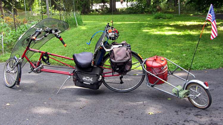 Tour Easy BOB Yak - Gasoline can