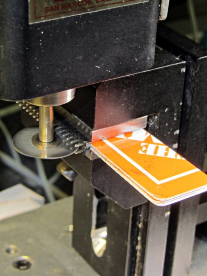 Header pin slicing