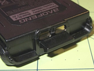 Baofeng UV-5RE radio - battery contact pads