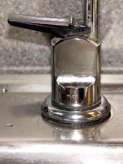 Kitchen faucet - assembled