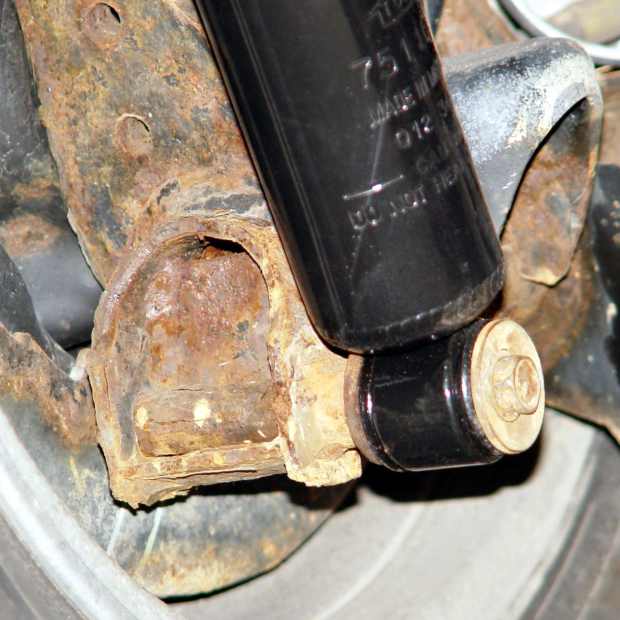 Sienna replacement rear shocks - bottom