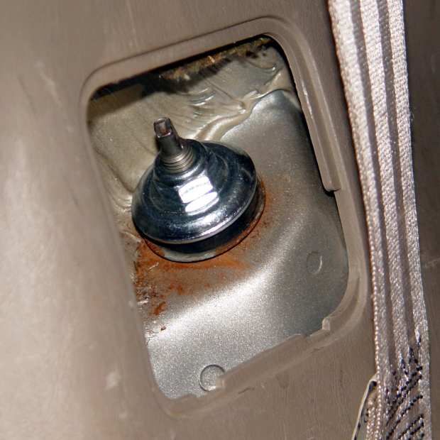 Sienna replacement rear shocks - top