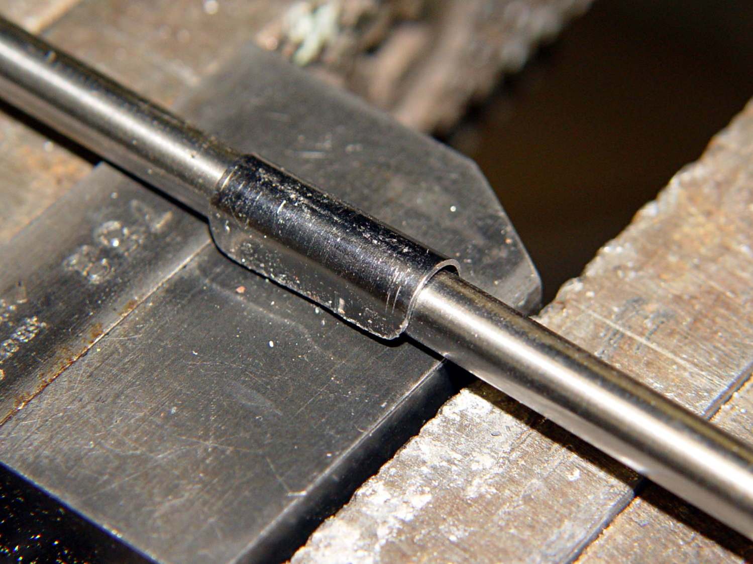 M2 Z-min Cable Clip - forming