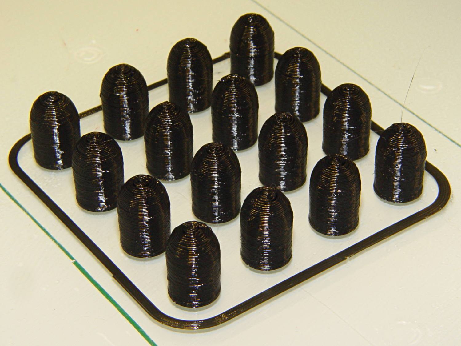 Dummy 9 mm Luger bullets - on platform