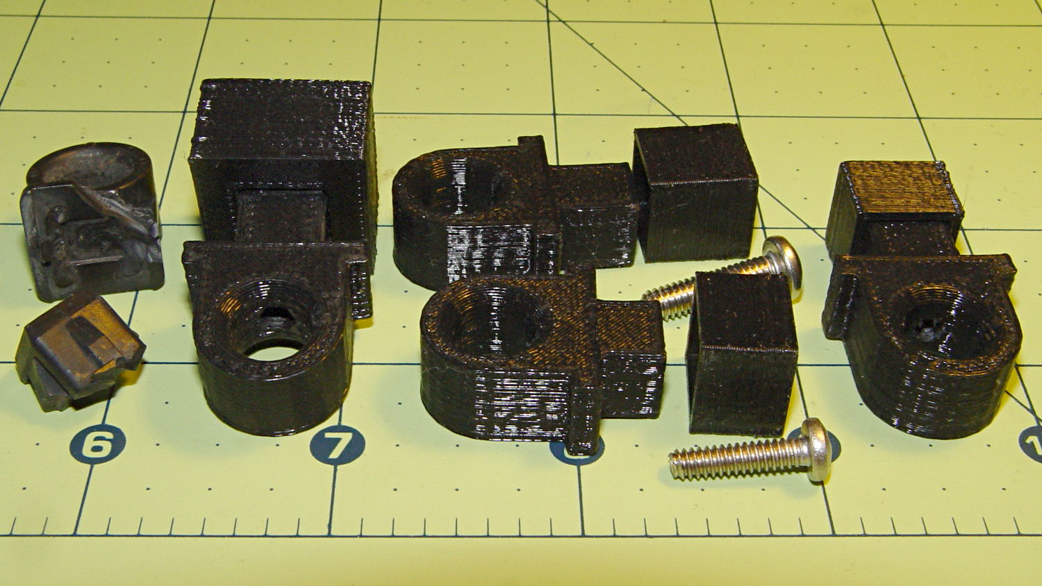 Toyota Sienna hood rod pivot versions