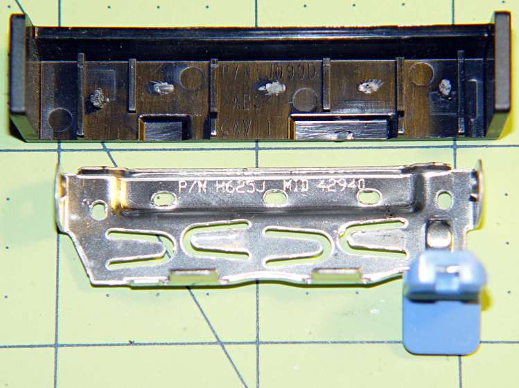 Optiplex 980 PCI Clamp Cover - disassembled