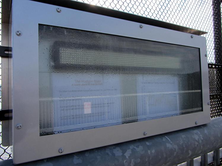 HRECOS display - condensation