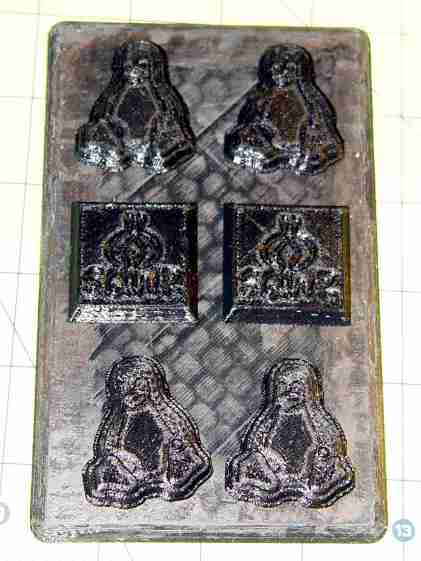 Mold plate with Tux SqWr positives in place