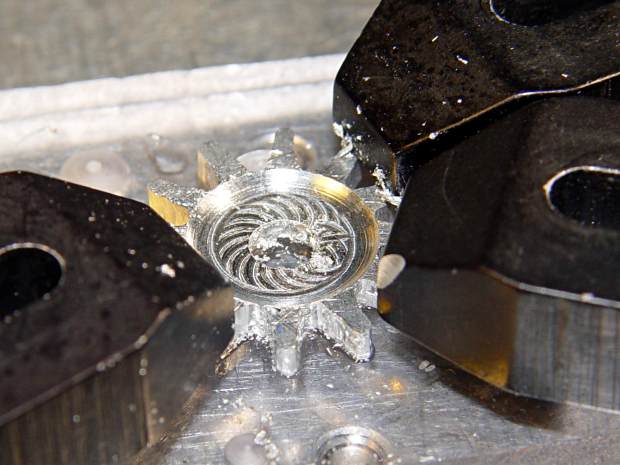 Can opener gear - deeper pocket