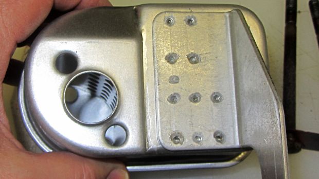 Snowblower muffler - new bracket design