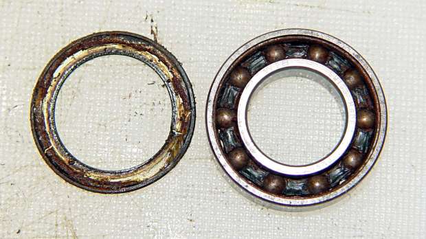 Phil Wood axle bearing - interior