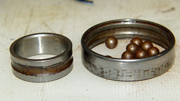 Phil Wood axle bearing - disassembled
