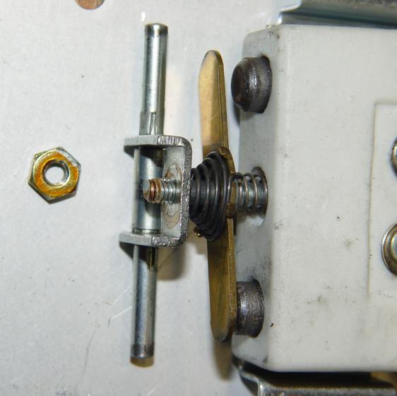 Kenmore 158 - carbon-pile speed control - detail