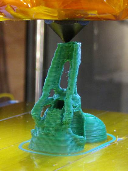 TOM286 - Raven Skull on platform