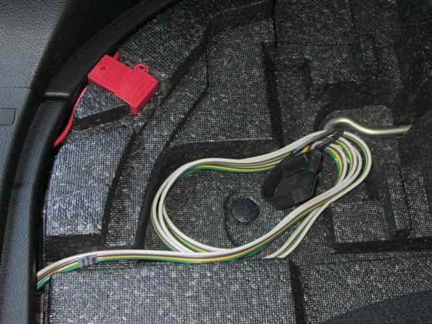 Forest trailer hitch - wiring in cargo compartment