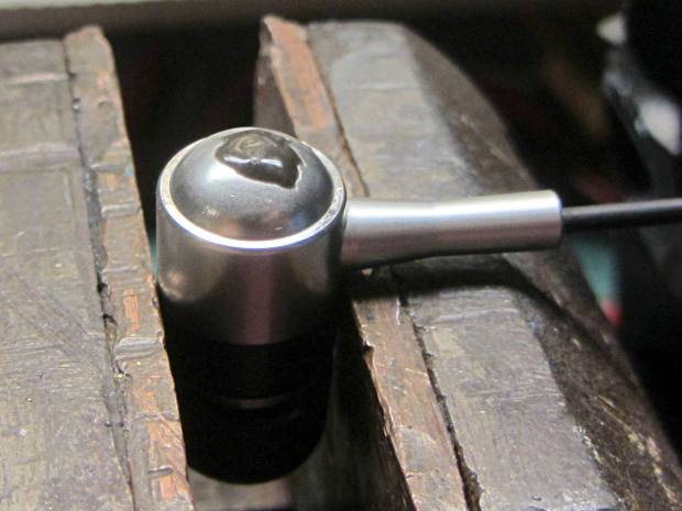 Earbud - blocked vent