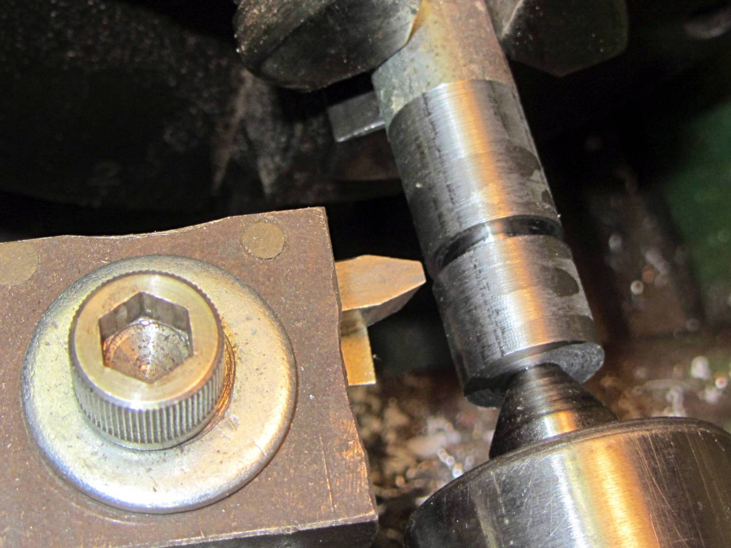 Pulley form tool - prepared blank