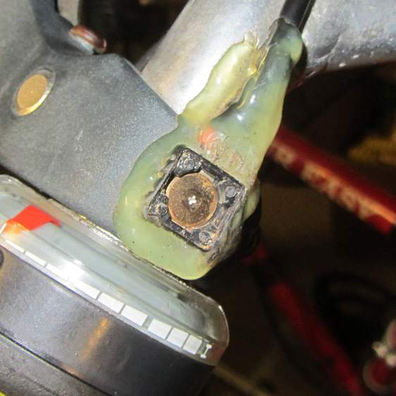 Handlebar PTT switch - corroded dome