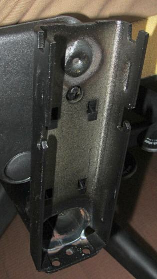 Steelcase Leap - arm bracket